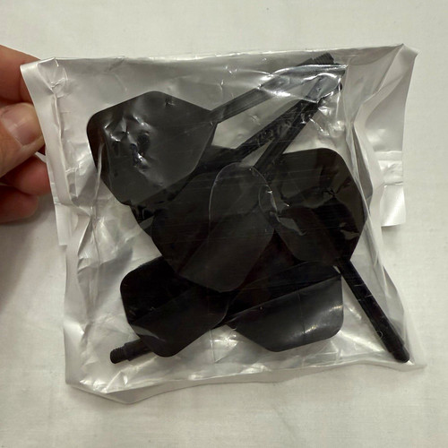 Black plain coloured dart - black,