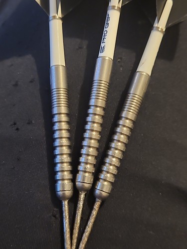 Adrian lewis gen darts 23g - adrian,
